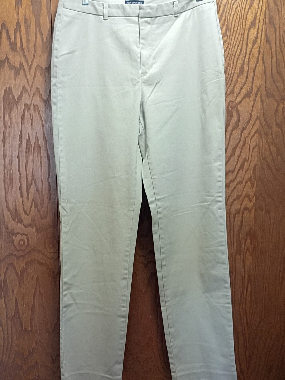 Dockers Woman's Chinos in Light Khaki/Tan